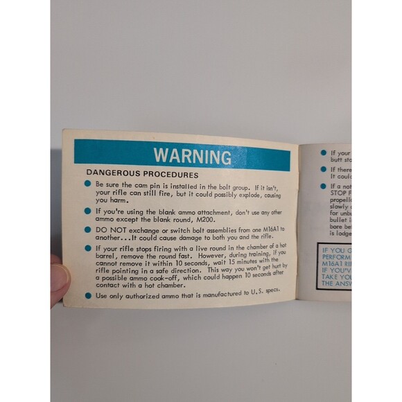 Original 1977 M16A1 Rifle Operator’s Manual - Vietnam Era U.S. Army Guidebook - Picture 3 of 8